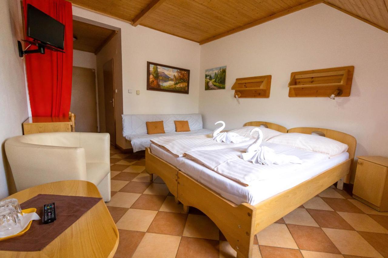 Malenovice  Horsky Hotel Rajska Bouda מראה חיצוני תמונה